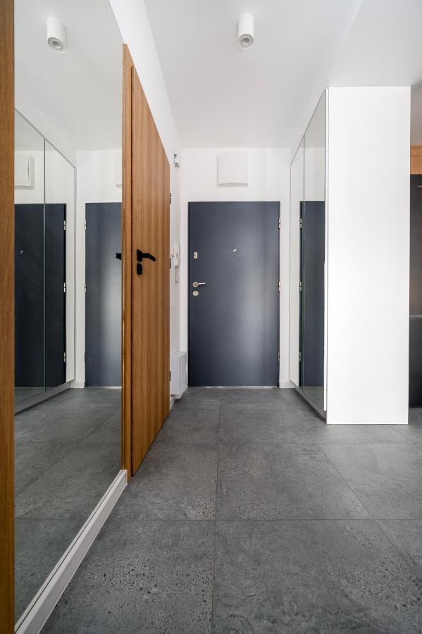 9Th Floor Lodz Manufaktura Apartments With Parking By Rentujemy Exterior photo